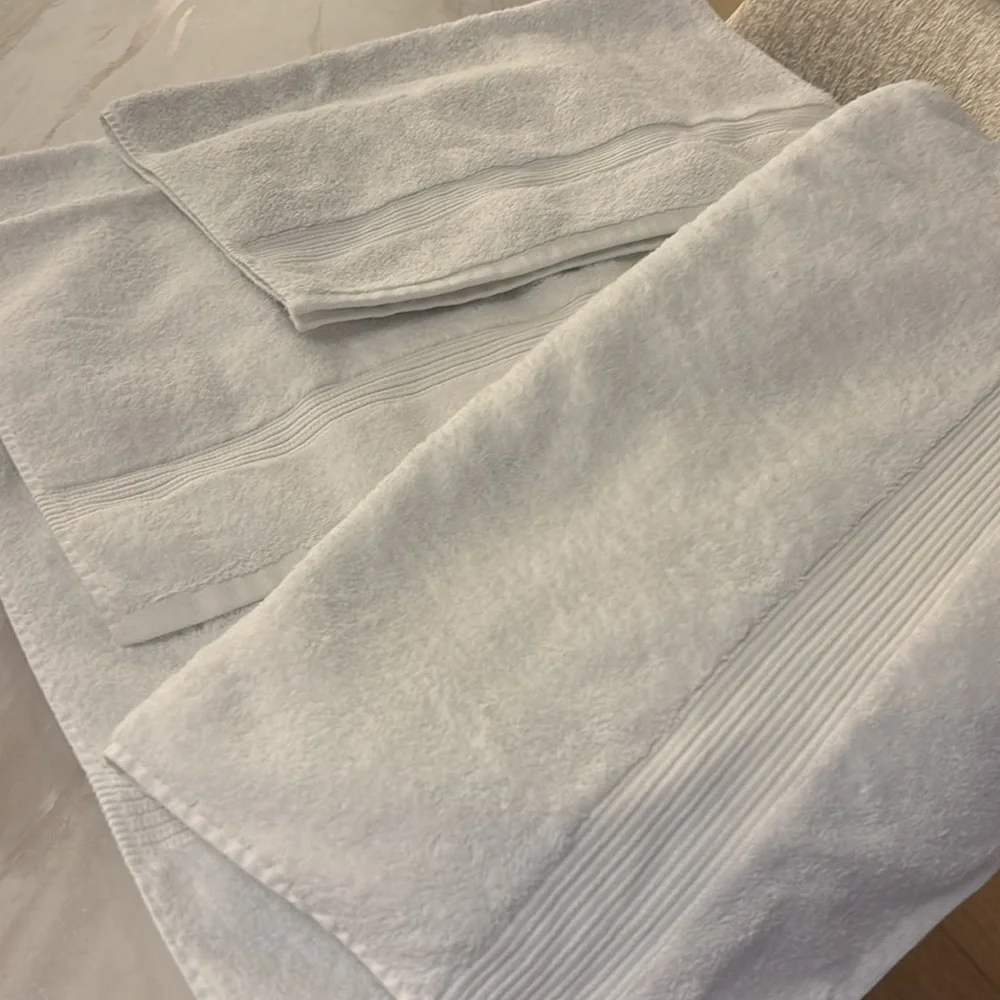 Hudson Park Collection bundle in white